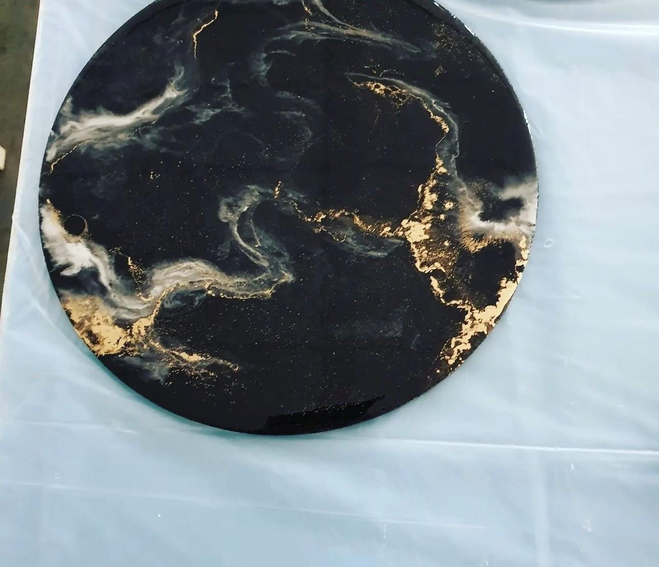 Tafeltje met epoxy - Foto