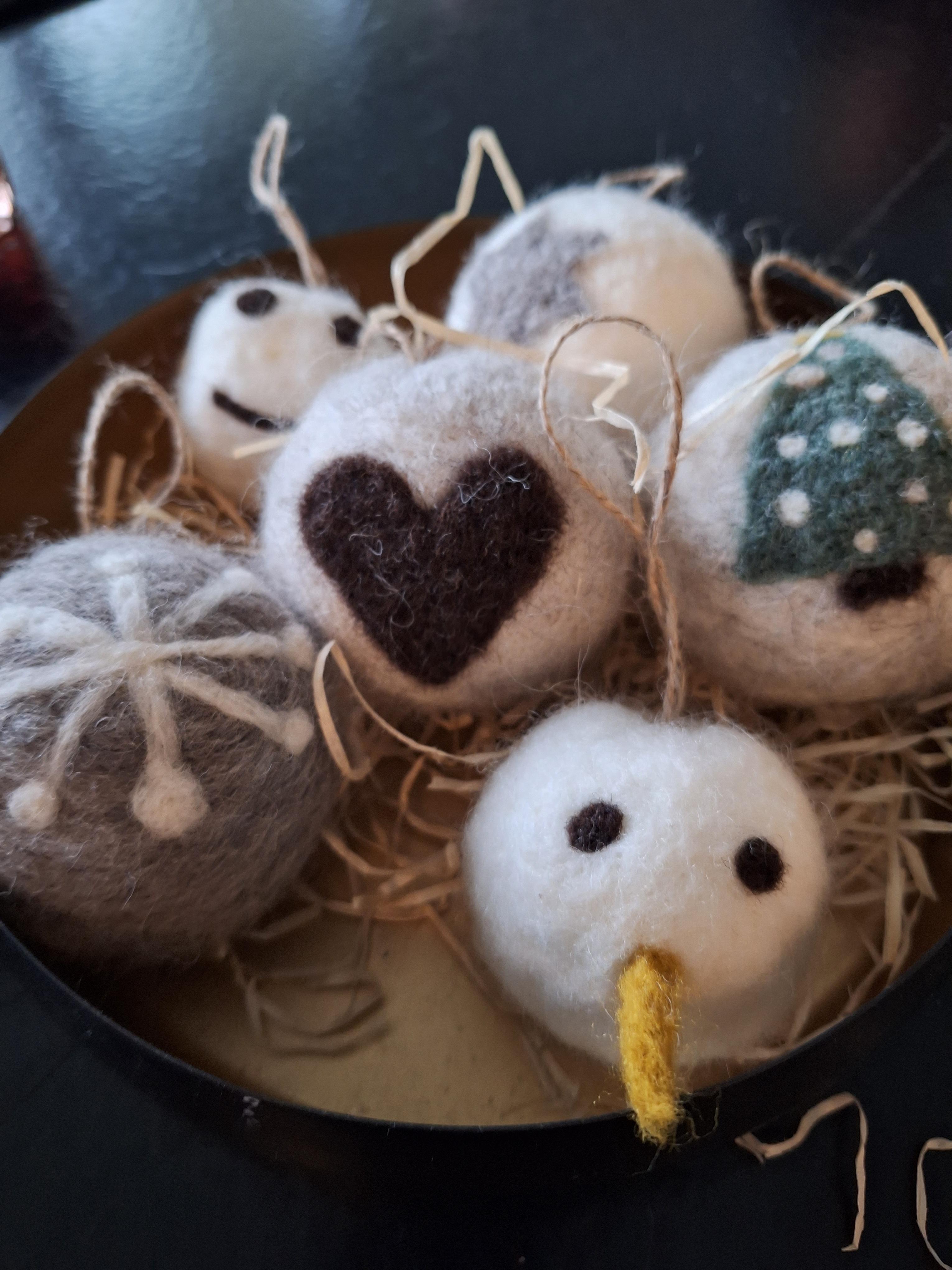 Workshop kerstballen vilten - Foto