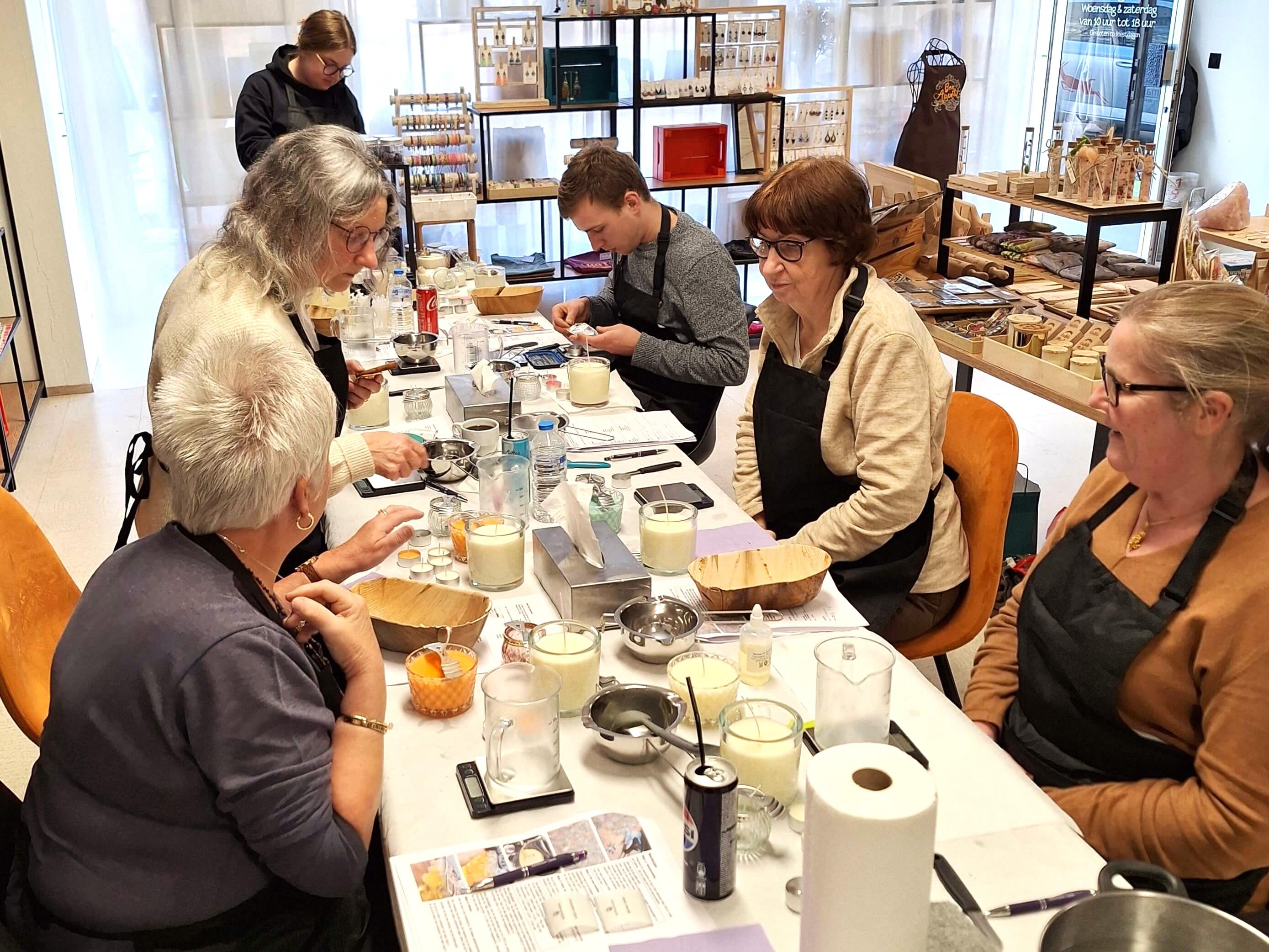 Workshop kaarsen maken 04/11/2026 - Foto