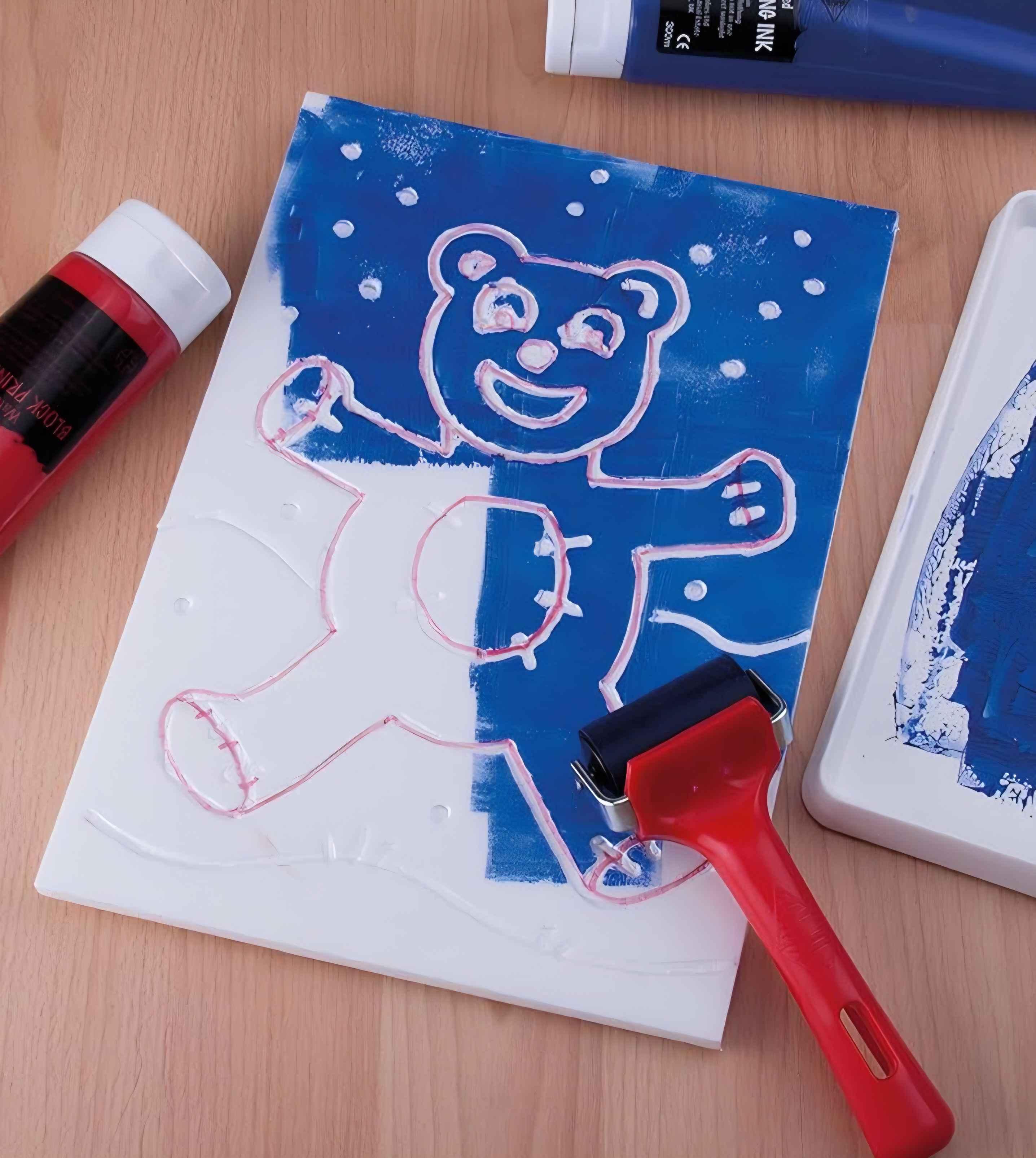 Kleuterknutselkriebels : Blockprint maken rond het verhaal Het boek zonder tekeningen bij REST. - Foto