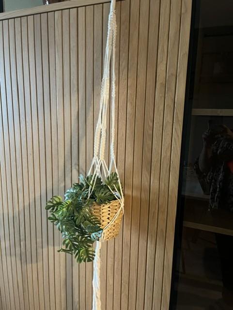Plantenhanger maken in macramé - Foto