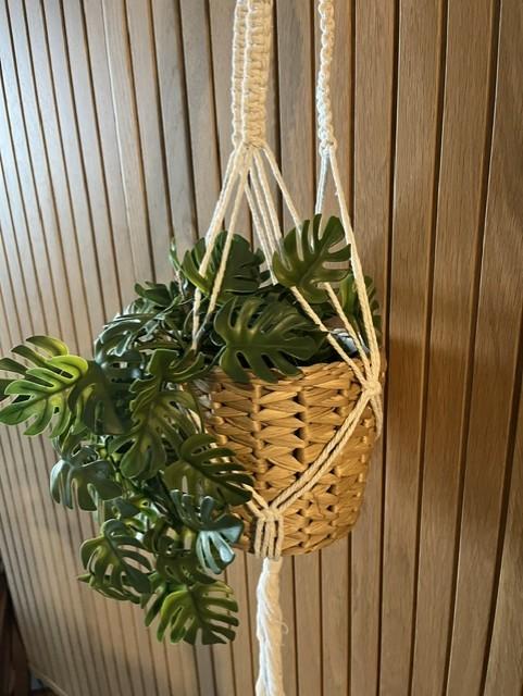 Plantenhanger maken in macramé - Foto