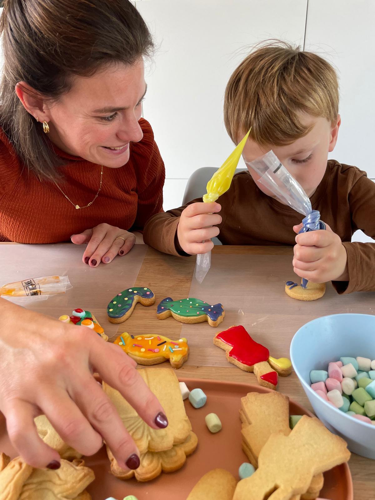 Sinterklaas koekjesatelier voor ouder en kind - Foto