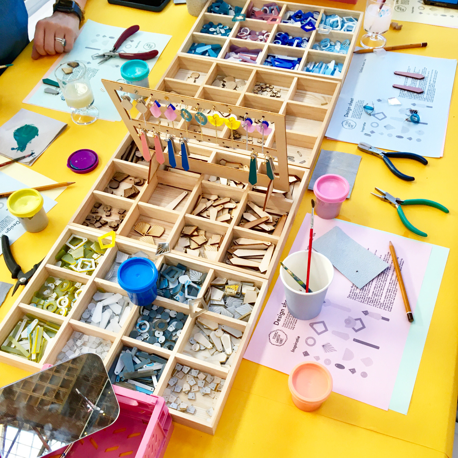 Workshop Modulaire Sieraden maken: Oorbellen of ketting - Foto