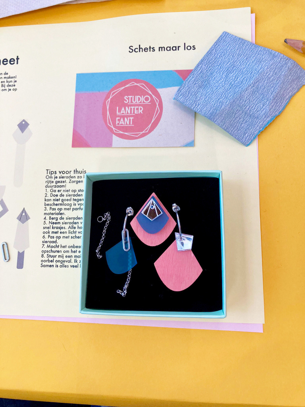 Workshop Modulaire Sieraden maken: Oorbellen of ketting - Foto