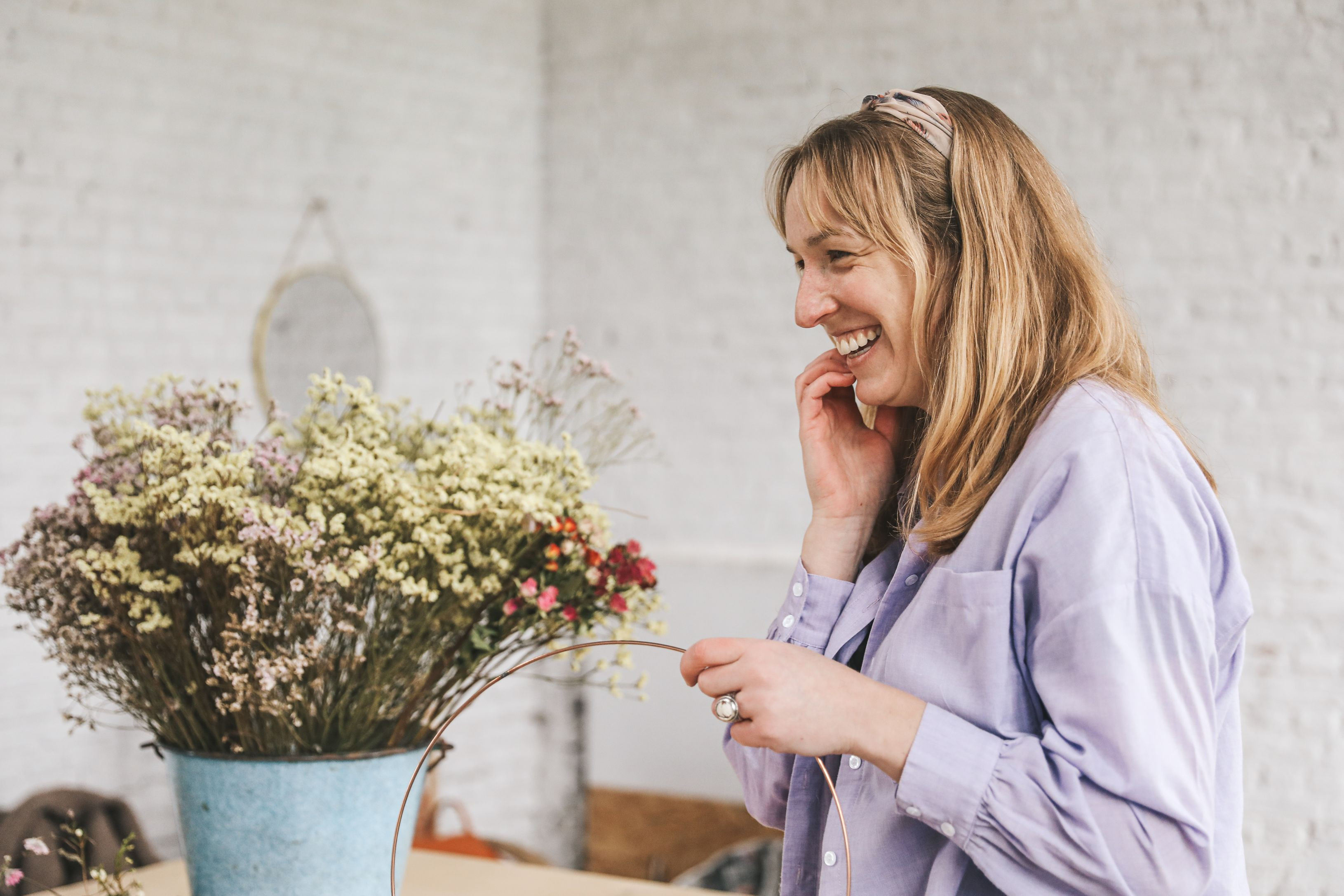 Workshop Droogbloemenkrans voor vrijgezellen - Foto