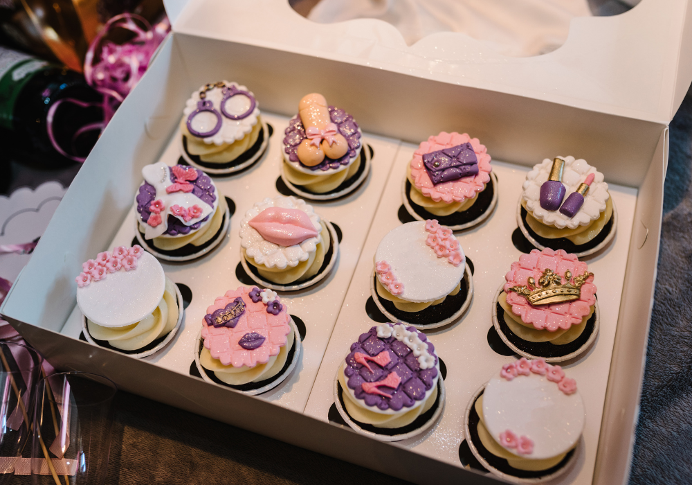 Workshop naughty cupcakes versieren - Foto